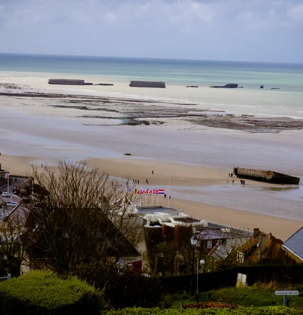Port En Bessin Visite Guidée Normandie